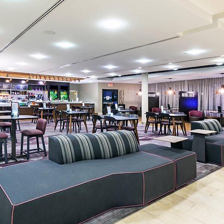 Отель Courtyard By Marriott Tulsa Woodland Hills Экстерьер фото